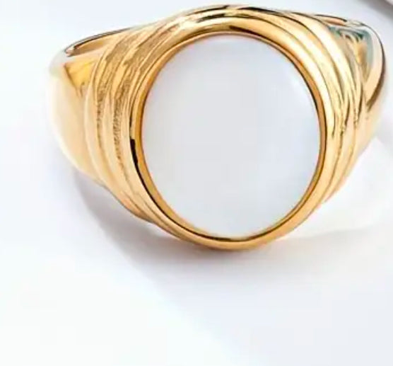 Natural White Shell Ring