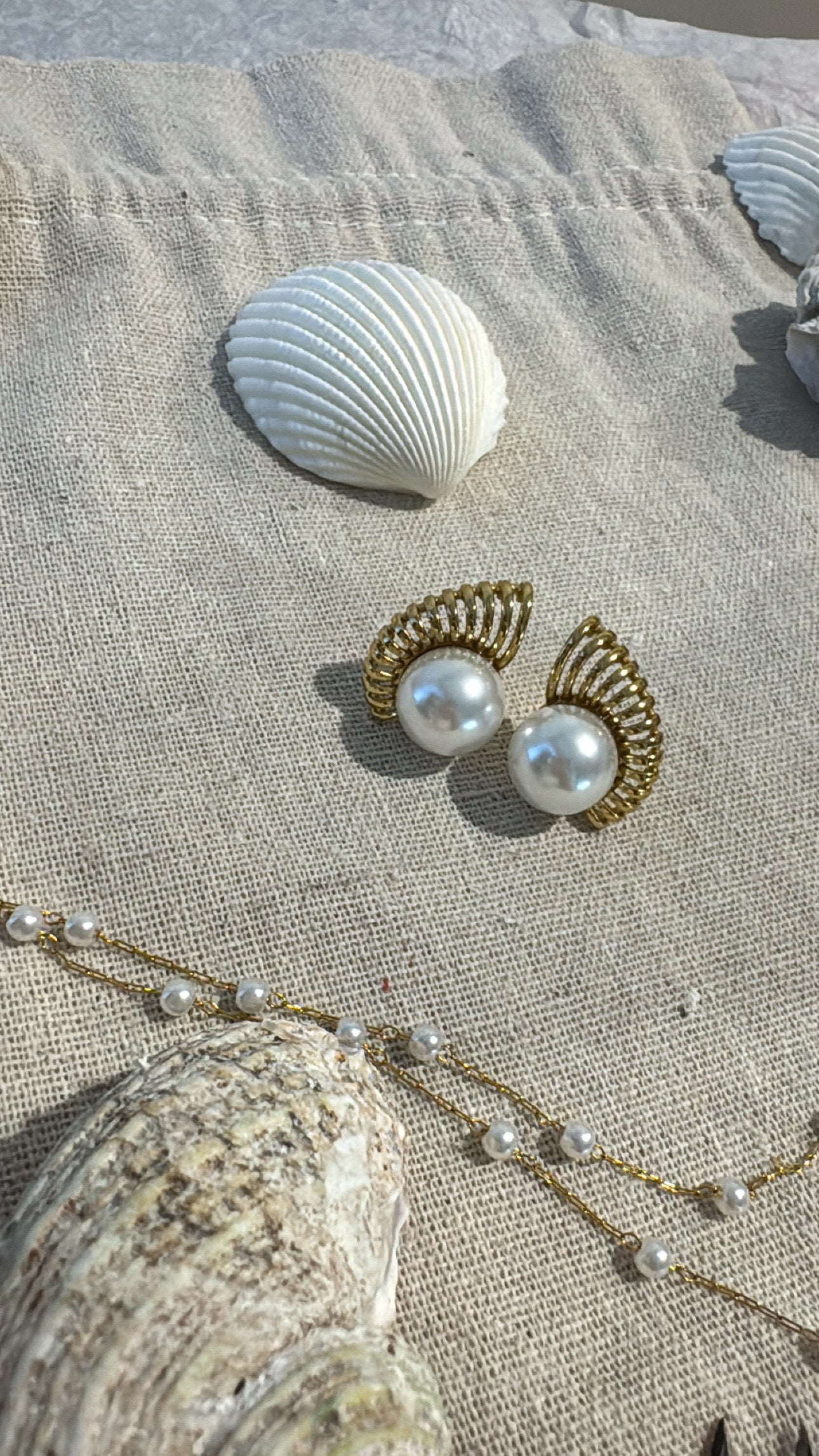 Elegant Pearl Style Earrings