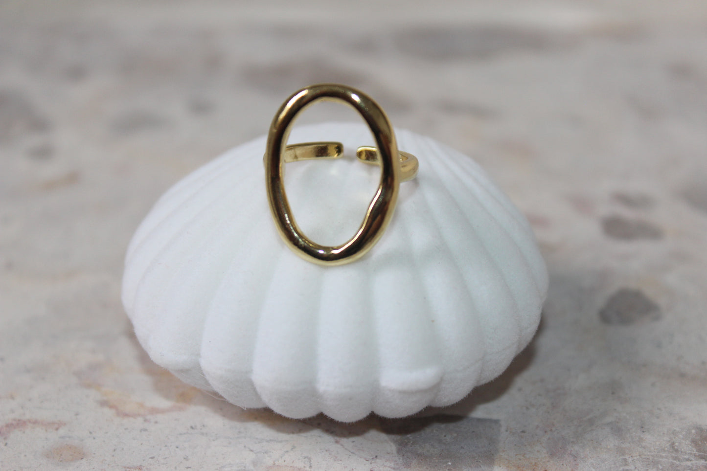 Oval Ring